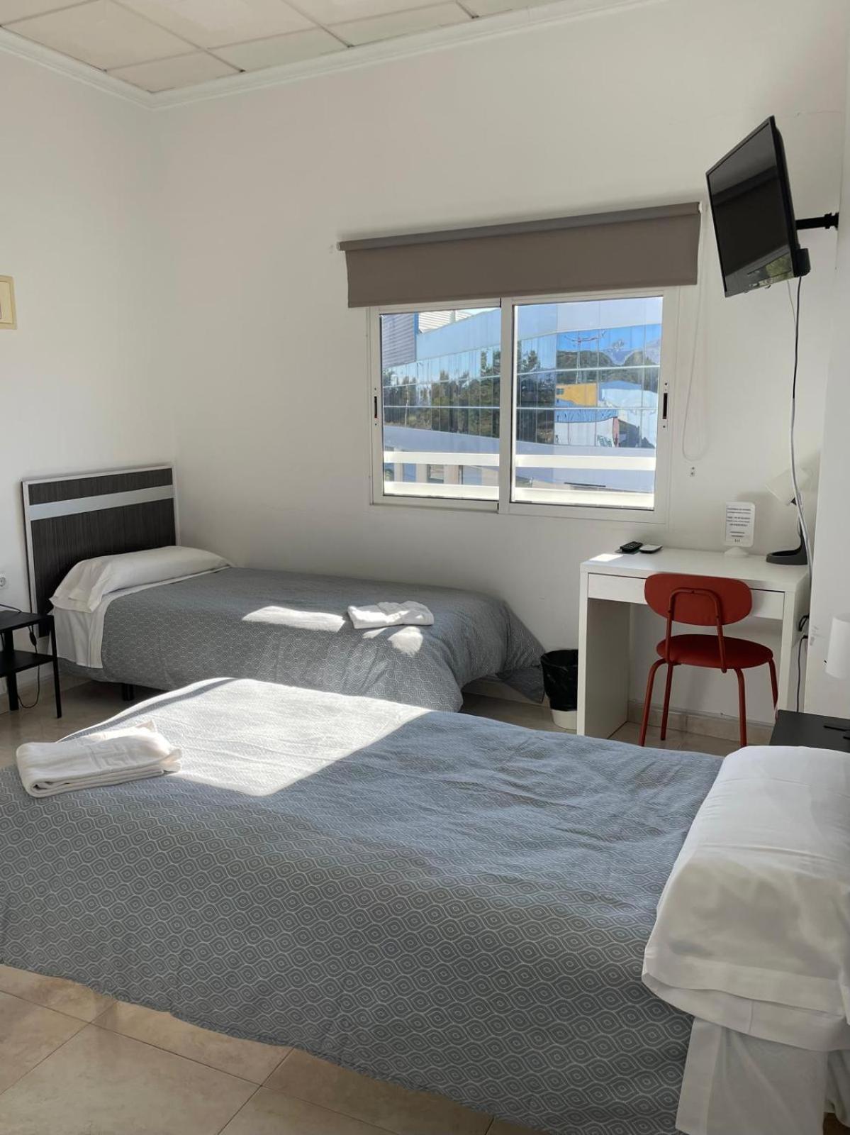 Hostal Kaizen La Nucía 外观 照片
